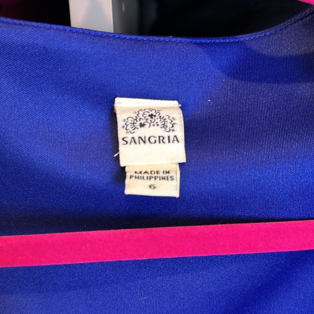 Sangria royal blue sleeveless satiny v neck dress size 6 - Picture 2 of 3